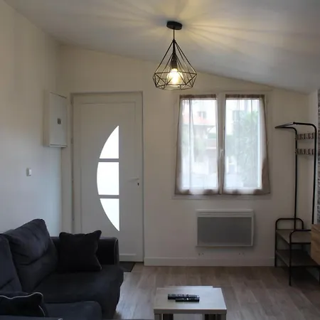 Holiday home Agreable Maison Individuelle